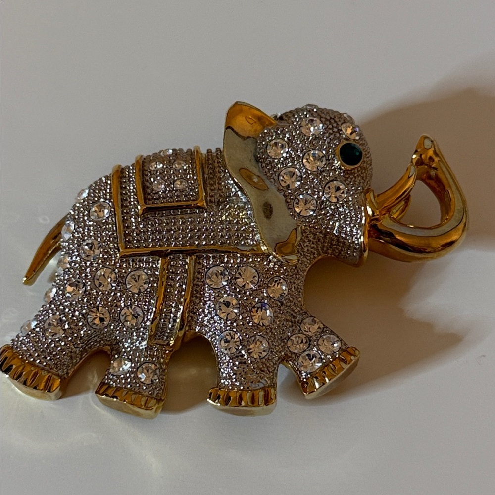Exceptional Gold and Silver tone vintage large Elephant Brooch pin - Picture 8 of 13